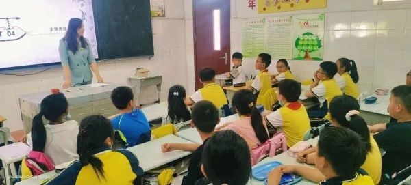锦哲动态：山东锦哲律师事务所开展“反对校园暴力 共筑美好校园”宣传活动