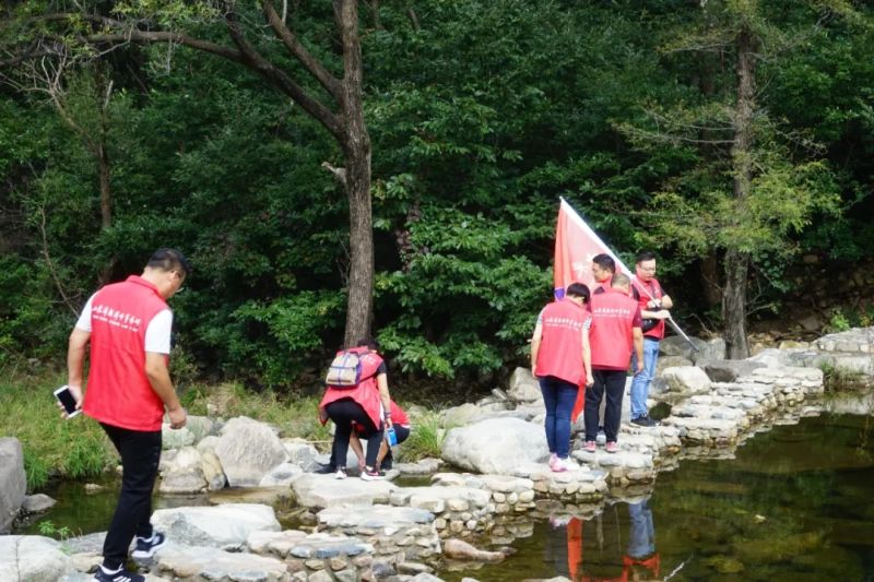 金秋健步走 健康快乐行——山东锦哲律师事务所金秋健步走活动